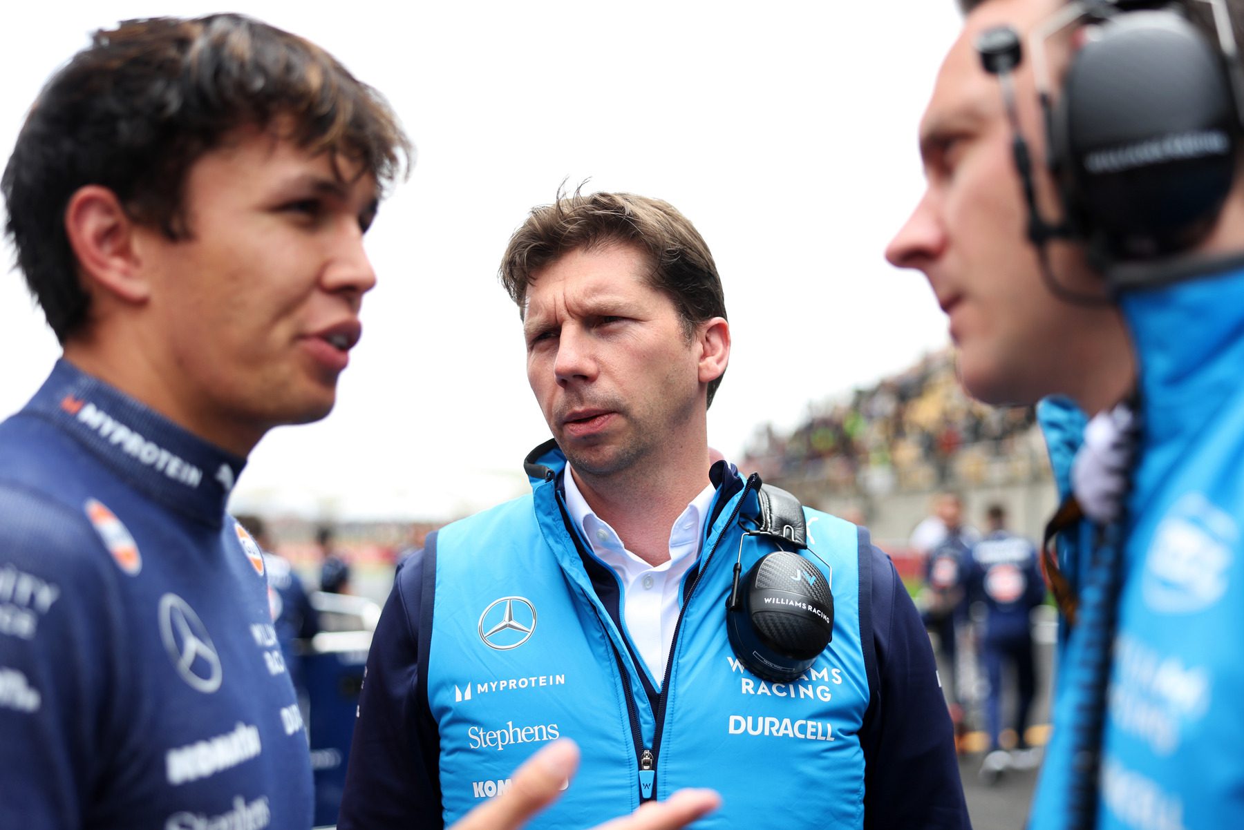 Albon signs multi-year F1 extension to remain at Williams